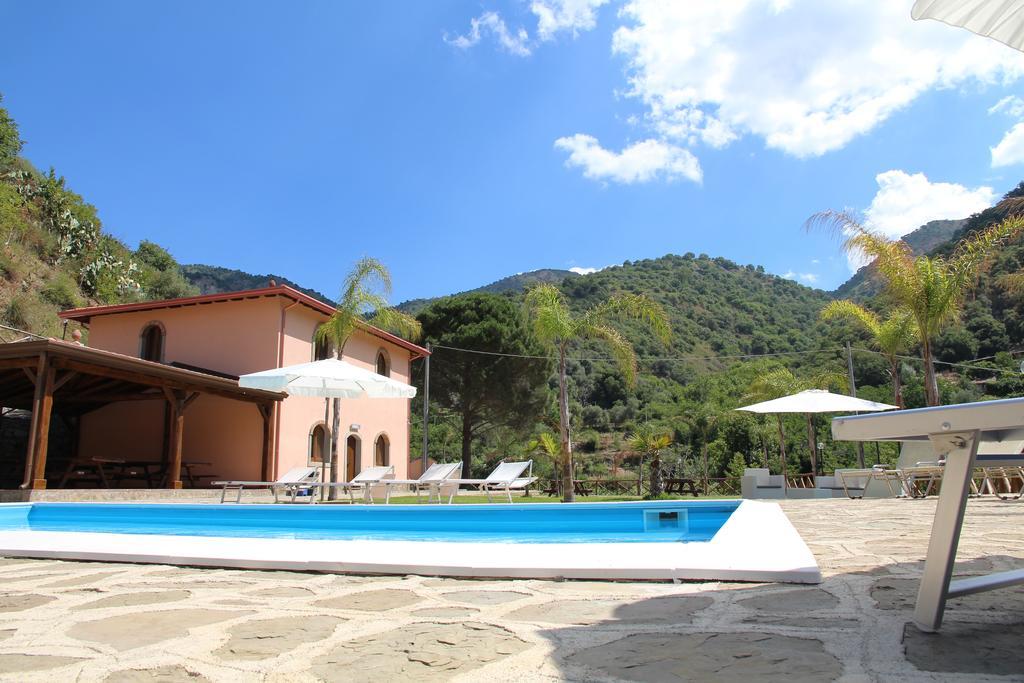 Profetina Village Motta Camastra Екстериор снимка