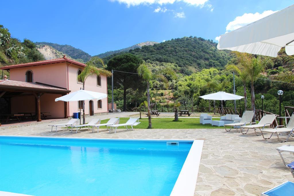 Profetina Village Motta Camastra Екстериор снимка