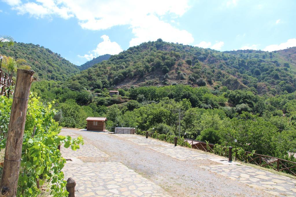 Profetina Village Motta Camastra Екстериор снимка